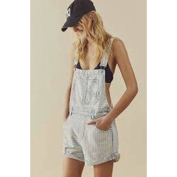 Free People Pants - Free People Ziggy Denim Shortalls in a striped "Find Your Way Back" wash Size XL